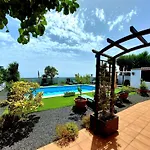 Paredes Semesterbostad Barlovento