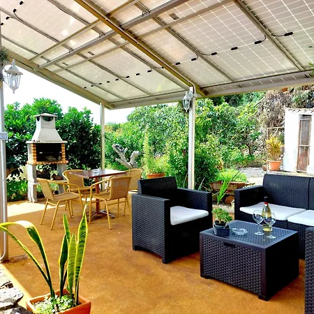 Paredes Holiday home *