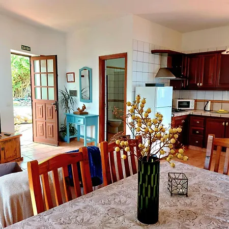 Сasa de vacaciones Paredes *